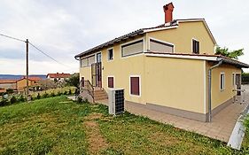 Apartma Montemoro 1